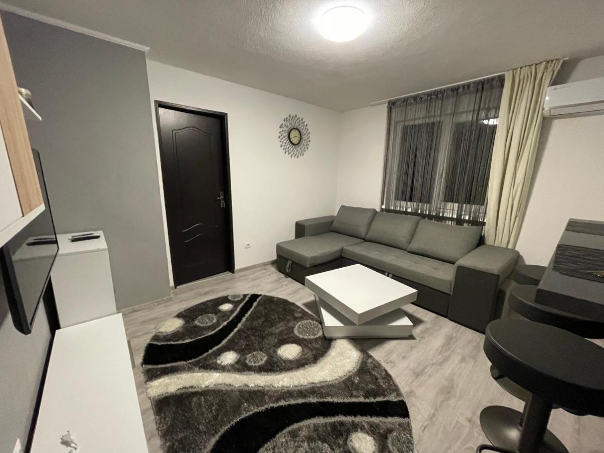T&T Apartman Praid Exterior foto